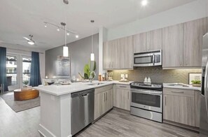 Standard Room, Balcony, City View | Private kitchen