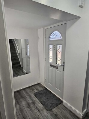 Interior - Birmingham Palace minutes from Birmingham Airport,Cadbury World, and The NEC. (Birmingham)