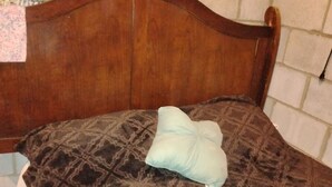 Unclassified image, 5 of 6, button - Phenomenal 1-bedroom campground next to the river in pleasant Santa Cruz. (Santa Cruz)