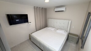7 habitaciones, tabla de planchar con plancha, wifi y ropa de cama 