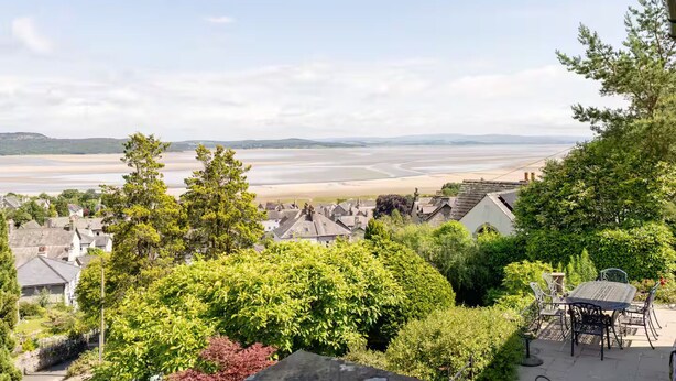 Unclassified image, 1 of 38, button - 2 bedroom self catering apartment with amazing views Chalet studio (Grange-over-Sands)