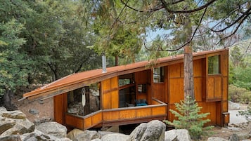 Copper mine | Exterior