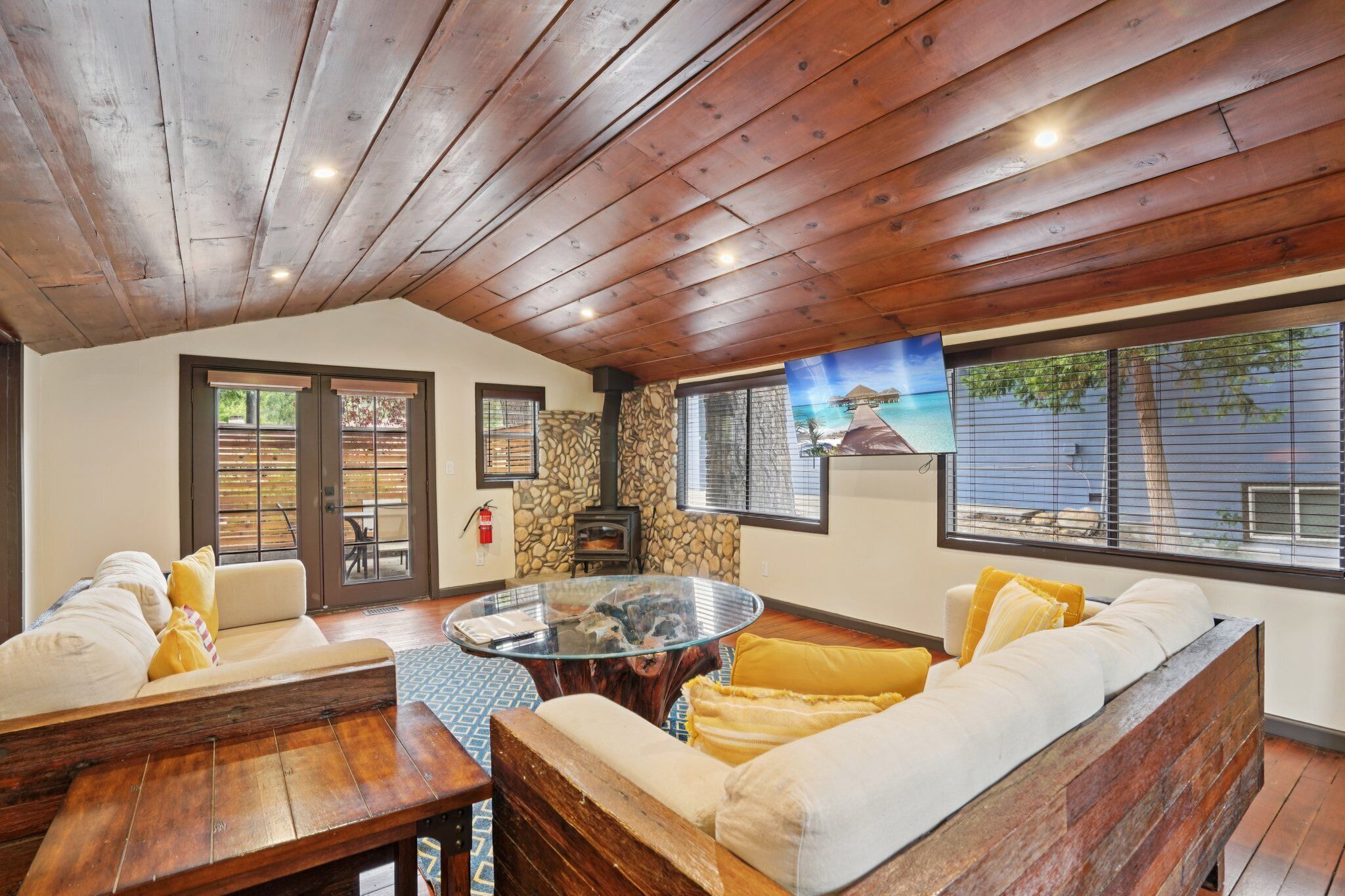 Yesteryear | Living area