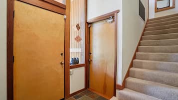 Copper mine | Innvendig