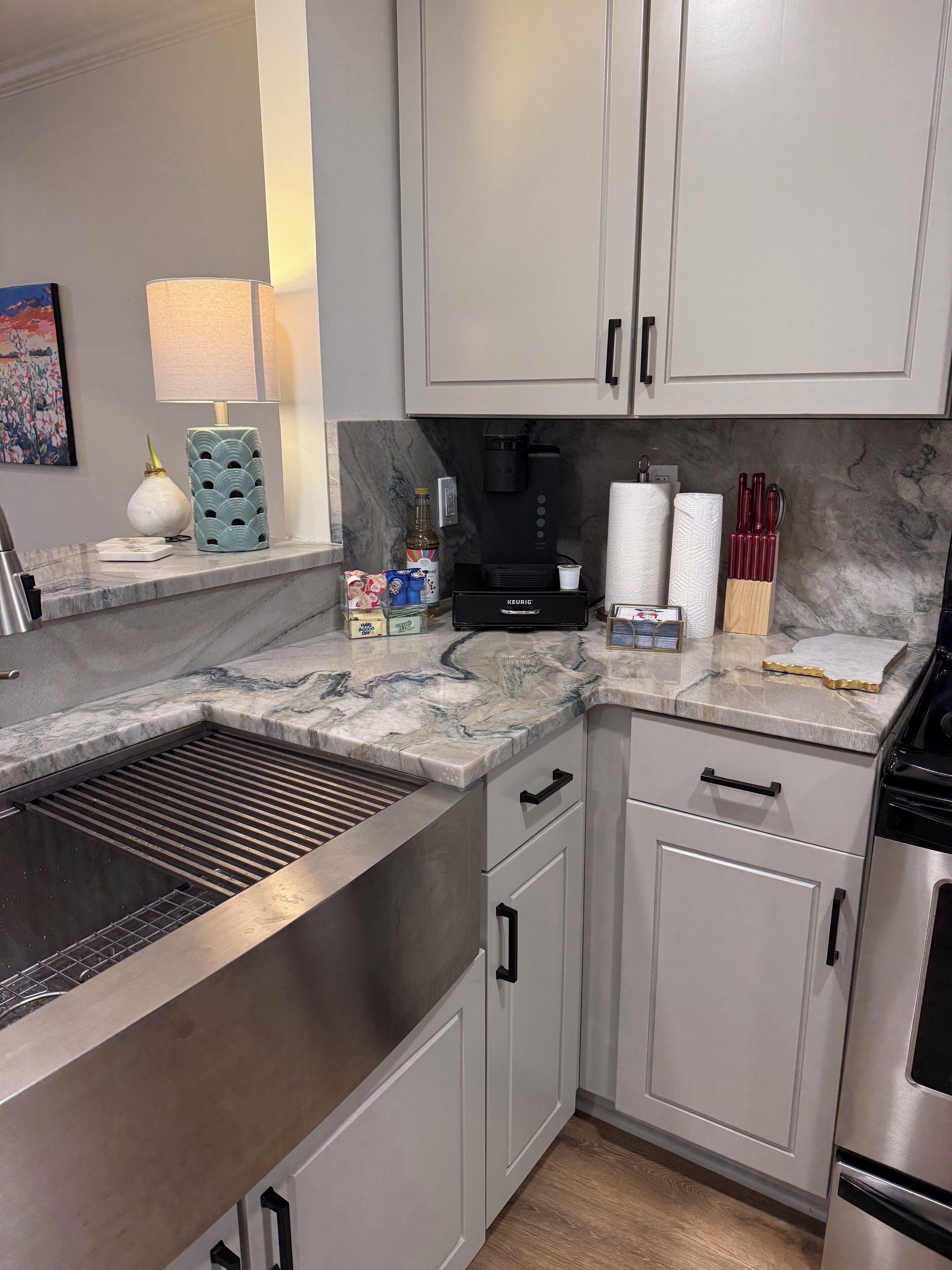 Micro-ondes, four, plaque de cuisson, lave-vaisselle