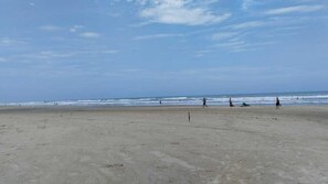Beach - Pink House, Balneario Arroio do Silva (Balneário Arroio do Silva)