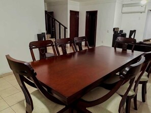 Dining - Huge house. Perfect for large groups. (Mazatlán)