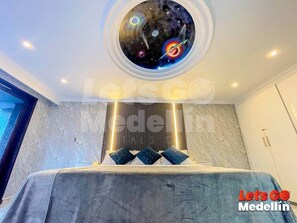 5 bedrooms, iron/ironing board, WiFi, bed sheets - Private pool and Jacuzzi rentals in Medellin - VIC (Medellín)