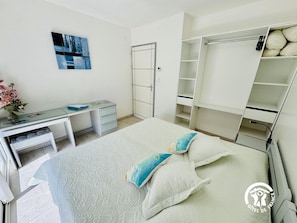 Room - Ellino Vacation Rental - SIGEAN - Vacation Rental (SIGEAN)