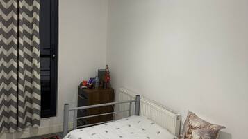 Shared Dormitory, 1 Bedroom, Smoking, Balcony | 1 bedroom