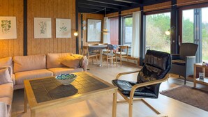 Unclassified image, 2 of 18, button - 3 bedroom stunning home in Knebel (Knebel)