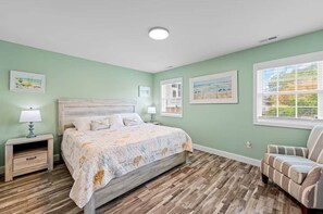 4 bedrooms, desk, iron/ironing board, free WiFi - West OC • Canal Side • Boat Slip • EV Charger (Ocean City)