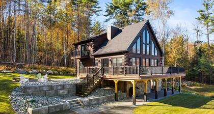 Spacious 5-bedroom cabin in peaceful Haverhill with AC comfort