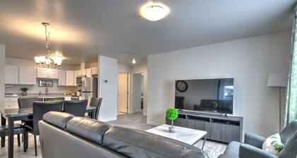 The Charming GJ Townhome. Pet-Friendly!