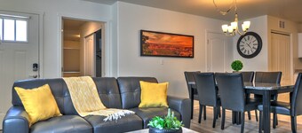 The Charming GJ Townhome. Pet-Friendly!