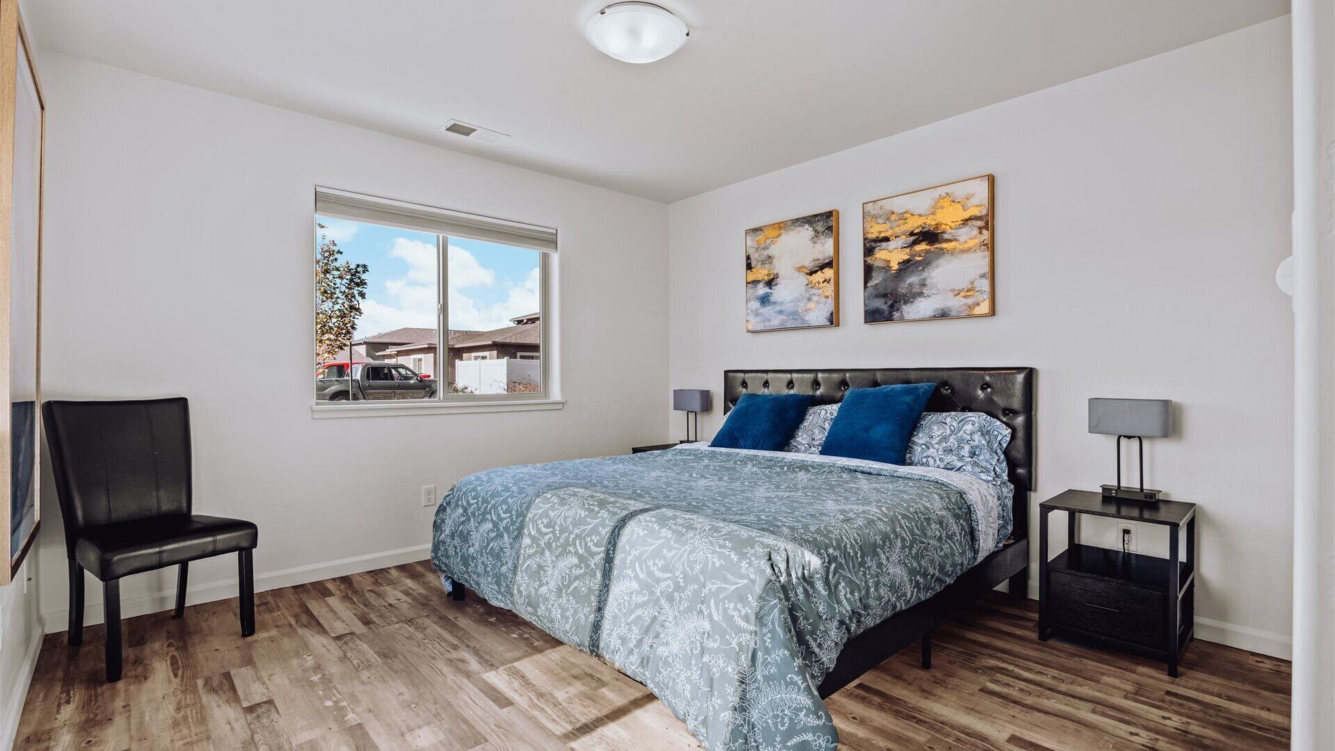 3 bedrooms, iron/ironing board, travel crib, free WiFi