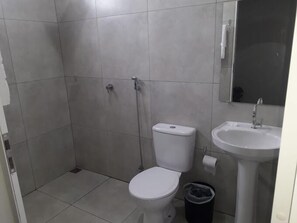 Bathroom - Hotel flor do alto  (Alto Boa Vista)