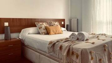 Fer et planche à repasser, accès Internet, draps fournis