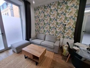 TV - Renovated ground floor in the centre of Santander (Santander)