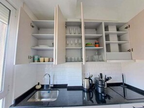 Fridge, microwave, coffee/tea maker, toaster - Rental unit in Santander · ★New · 1 bedroom · 2 beds · 1 bath (Santander)