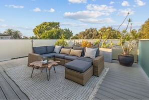 Terrace/patio - Luxurious Artistic Compound as seen on TV (Los Angeles)