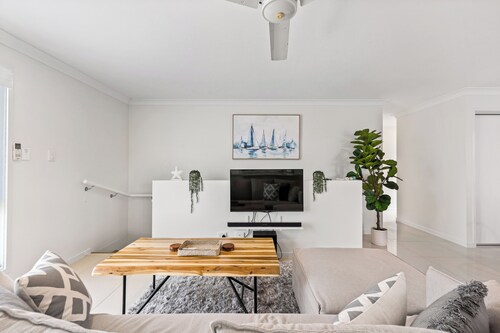 Beach Breeze Holiday Unit 1