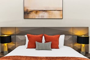 3 bedrooms, desk, iron/ironing board, travel cot