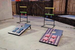 Property grounds - Hot Tub, King Bed, Garage, Gated Yard, Ranch-Style (Spring Valley)