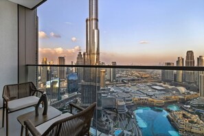 Property grounds - Full Burj Khalifa & fountain view 3 min dubai mall (Dubai)