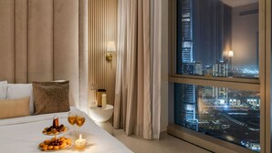 Room - Full Burj Khalifa & fountain view 3 min dubai mall (Dubai)