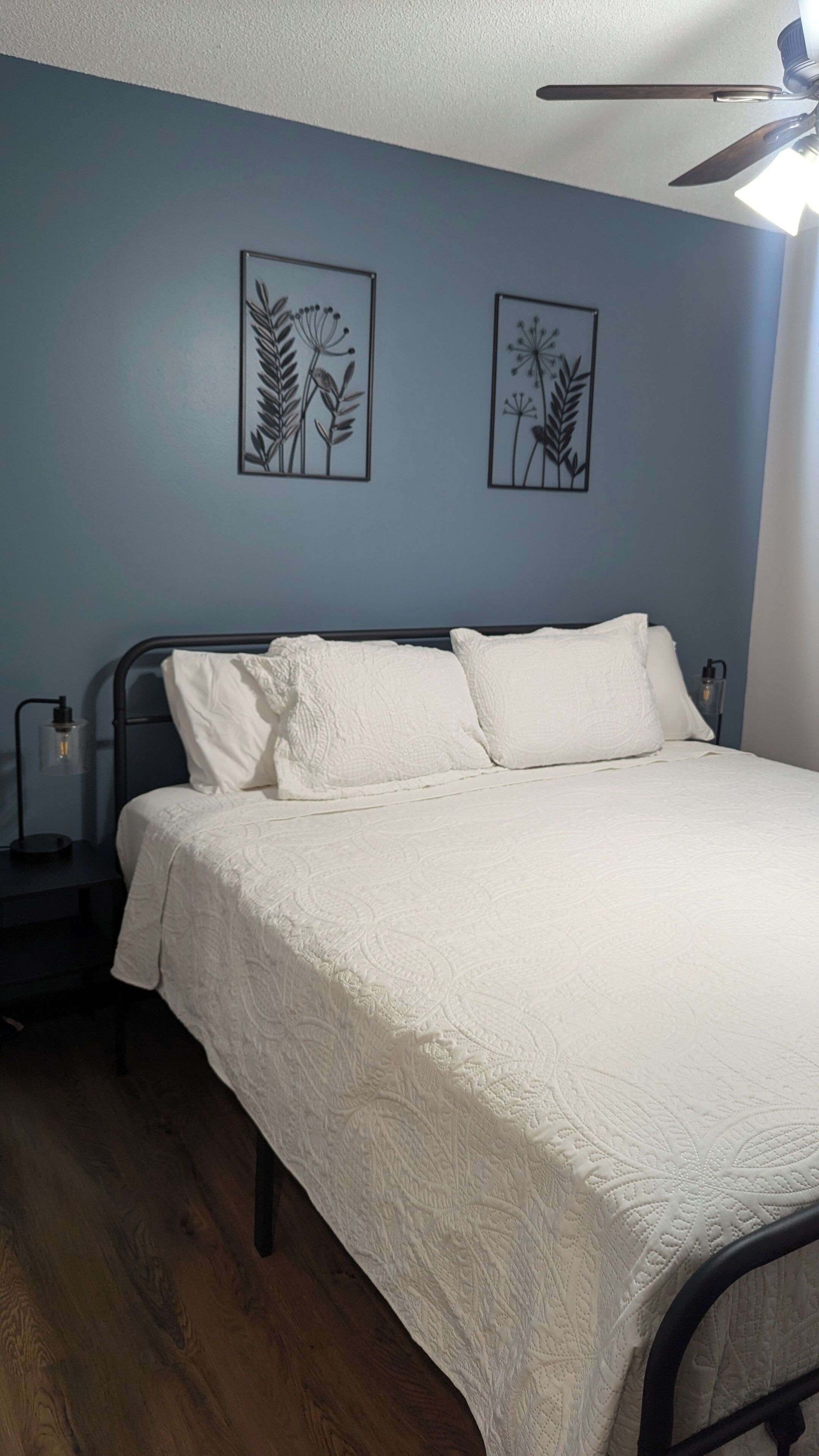 アイロン / アイロン台、WiFi、ベッドシーツ