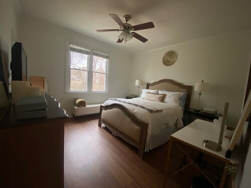 Elegant Room in Clayton, NC