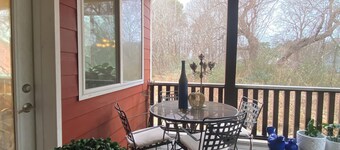 Elegant 1 GUEST ROOM in a Beautiful Home in Clayton, NC 