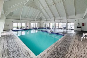 Indoor pool - Summer House 405B | Pools, Hot Tub, Tennis | My Beach Getaways (Orange Beach)