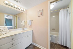 Hair dryer, towels - Romar Tower 9D | Low Density | Beachfront | Outdoor Pool | My Beach Getaways (Orange Beach)