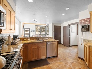 Fridge, microwave, oven, stovetop - Red Pine 30 | Walk to Lifts | Full Kitchen | Pools & Hot Tub (Park City)