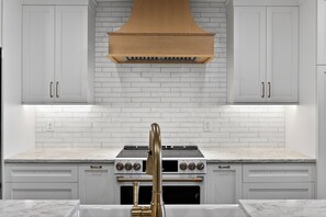 Fridge, microwave, oven, stovetop - Unbeatable, OCEANFRONT Views - 4 bedroom Pelican Watch, FULLY RENOVATED! (Seabrook Island)