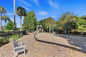 Children's area - Unbeatable, OCEANFRONT Views - 4 bedroom Pelican Watch, FULLY RENOVATED! (Seabrook Island)