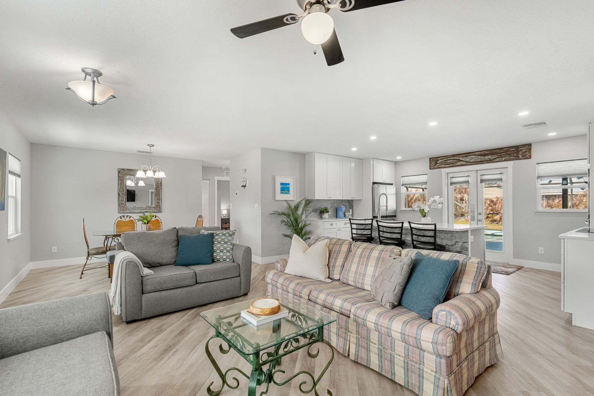 Family-friendly Sebastian Pool Home: Screened Lanai, Fire Pit & Patio! ️ - Sebastian, FL