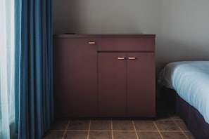 Standaard tweepersoonskamer, niet-roken, balkon | Hypoallergeen beddengoed, een kluis op de kamer, gratis wifi