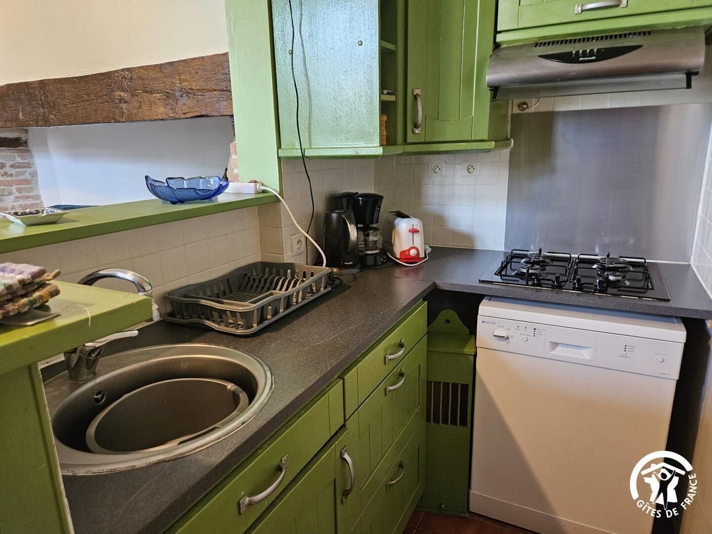 冰箱、微波炉、烤箱、洗碗机