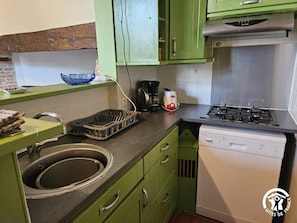 Køleskab, mikrobølgeovn, ovn, opvaskemaskine