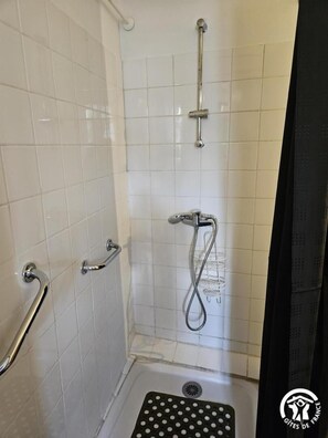 Shower - Pépito - SAINT-GAUZENS (SAINT-GAUZENS)