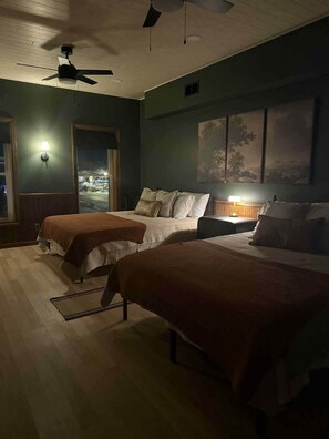 1 bedroom, WiFi, bed sheets - The Robinson Roost (Robinson)