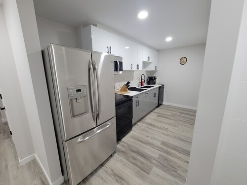 Serene Cove Stays 2BR entire suite