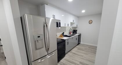 Serene Cove Stays 2BR entire suite