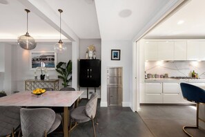 House - 5-bed Penthouse Huge Roof Terrace AC (London)