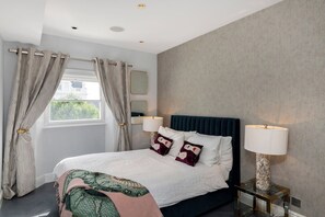 House - 5-bed Penthouse Huge Roof Terrace AC (London)