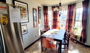 Dining - Safe,secluded, family and pet friendly! 3-bedroom house in peaceful Hot Springs! (Hot Springs)
