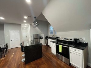 Fridge, microwave, oven, stovetop - 2BR Apartment Near Wesleyan 301 (Middletown)